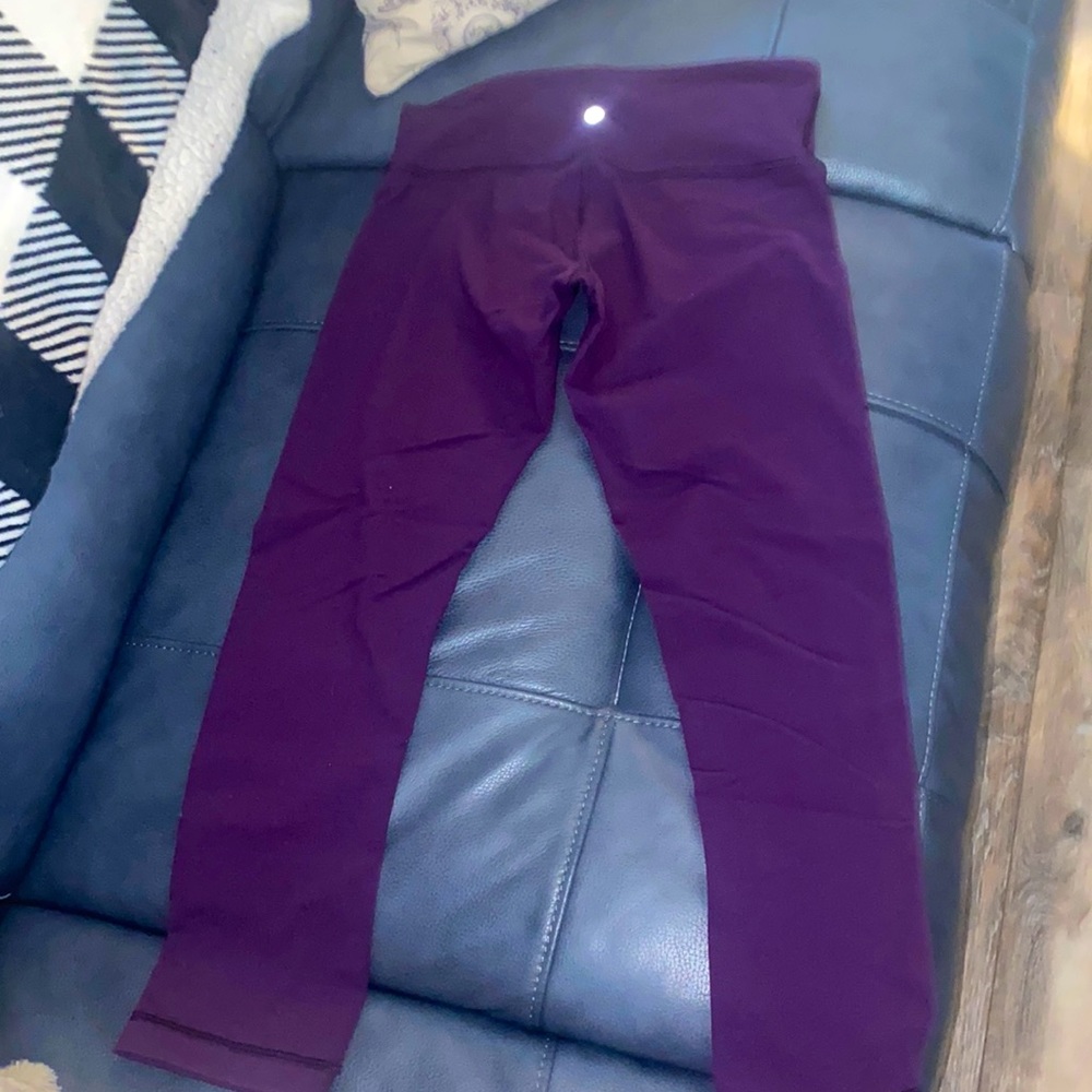 Lululemon plum cropped wunderunders